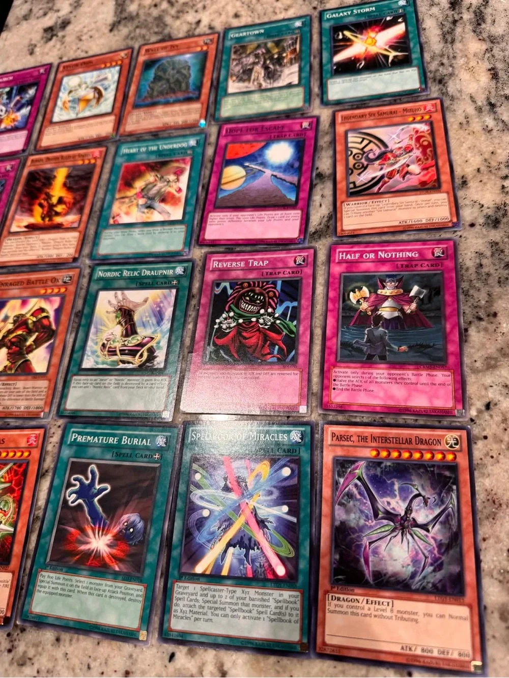 Yu-Gi-Oh! 160 Card Lot - Mixed Colors YGO2-9